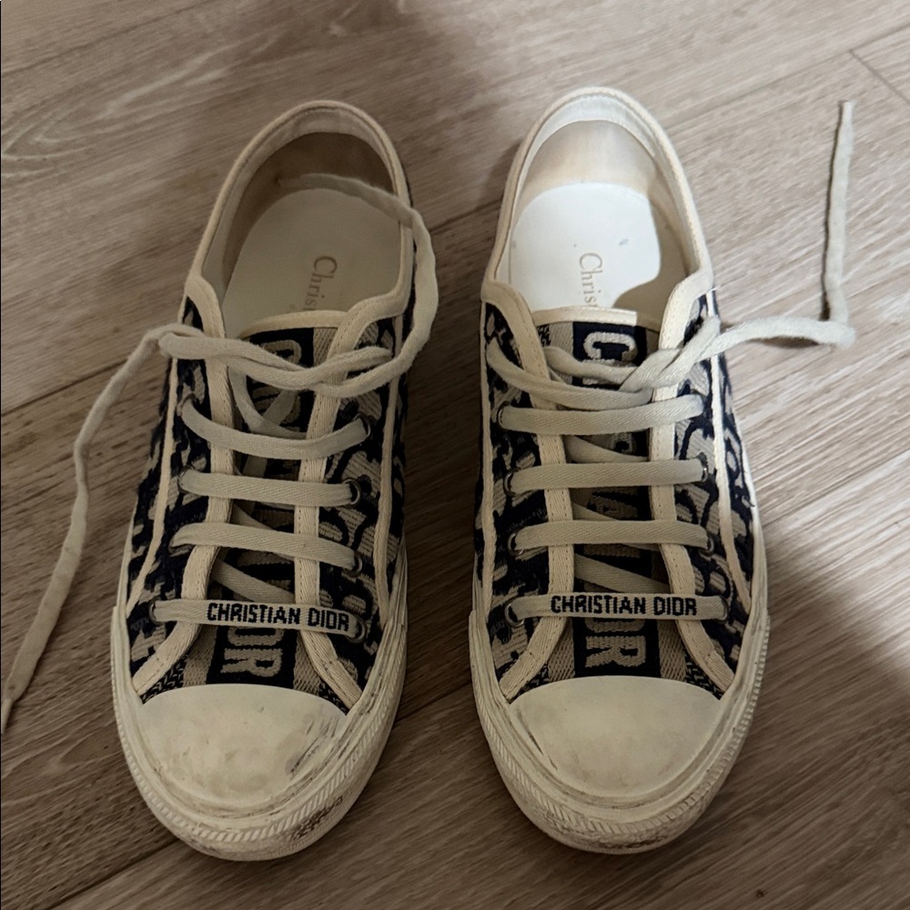 Dior sneakers 38 EU good condition. Authentic.